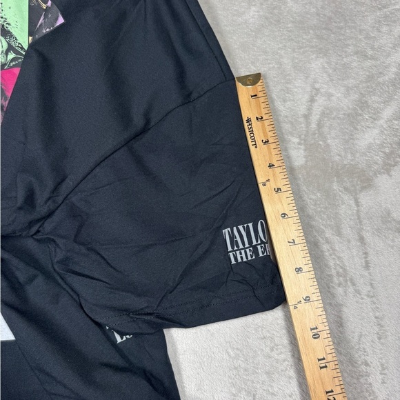 NWOT TS Taylor Swift The Eras Tour US Tour Dates Black 100% Cotton T-shirt XL - Picture 6 of 9